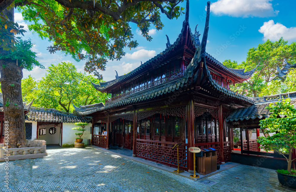 Yu Garden, a classical garden in Shanghai, China Yu Garden, a classical garden in Shanghai, China