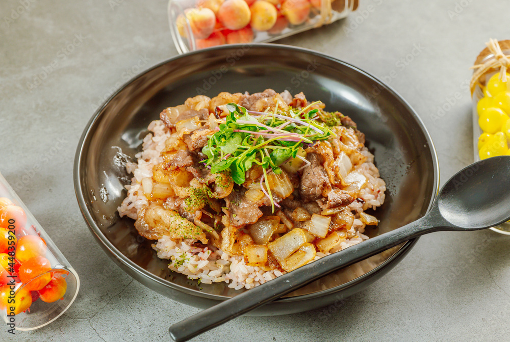 Korean style beef brisket rice 'chadolbag-i deopbab' Korean style beef brisket rice 'chadolbag-i deopbab'