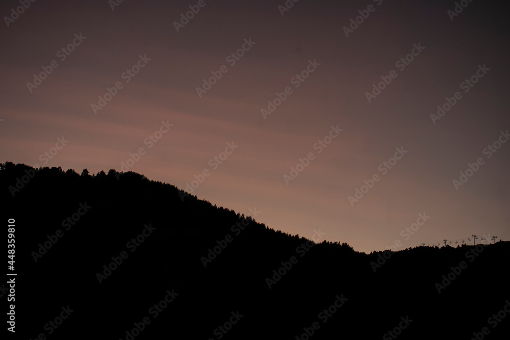 Obraz premium sunset in the mountains