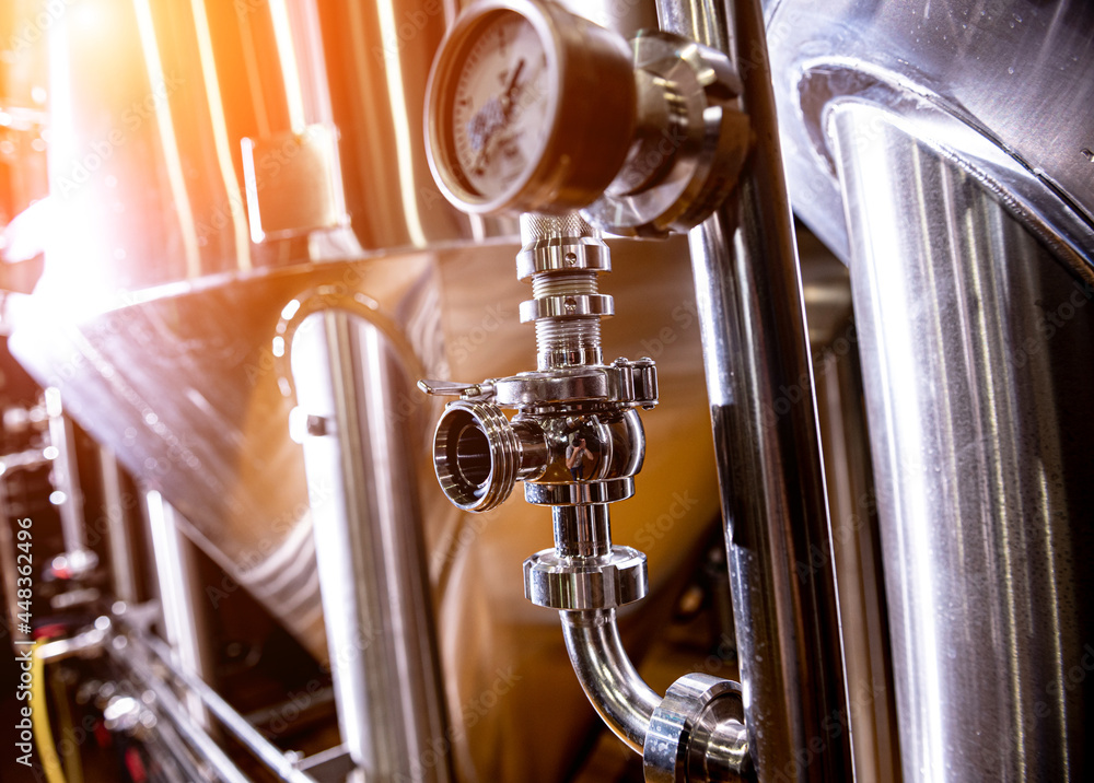 Naklejka premium Craft beer brewing equipment in privat brewery