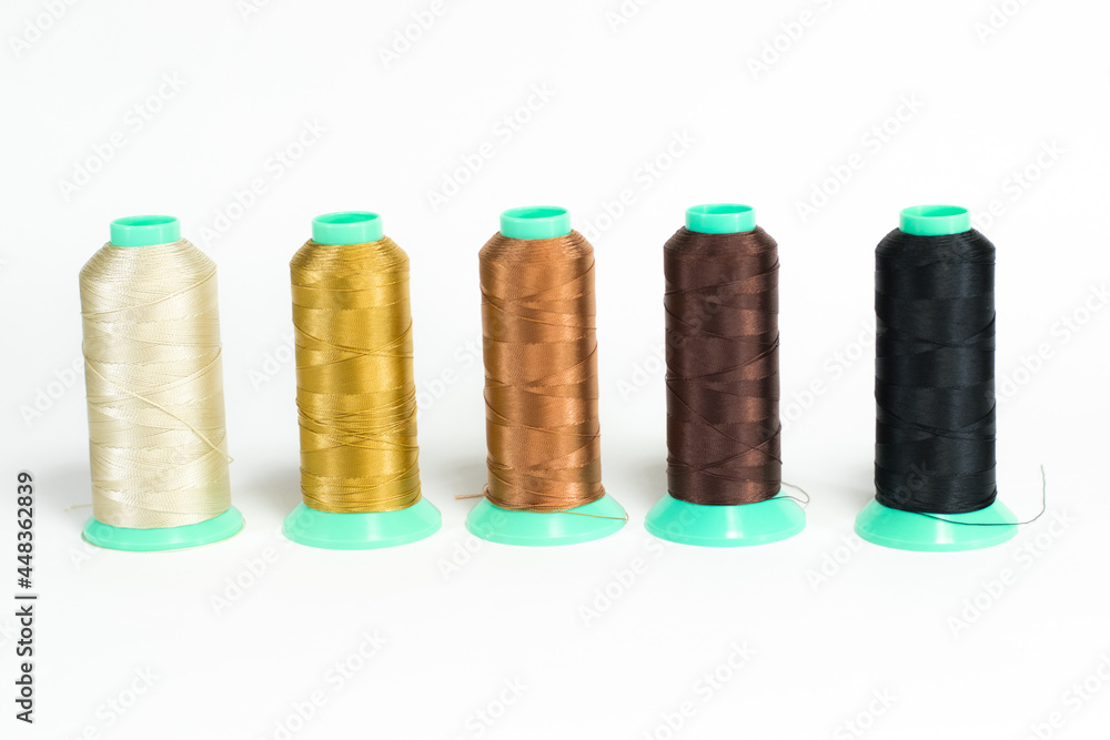 A thread used for leather crafts and handicrafts. A thread used for leather crafts and handicrafts.