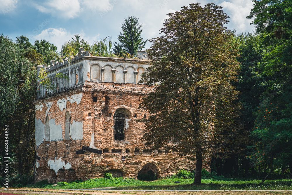 Fototapeta premium Sokal, Ukraine - july, 2021: the ruins of Great Synagogue in Sokal. 
