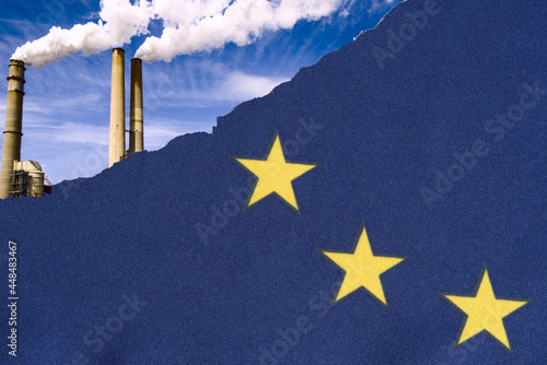 Flagge der Europäischen Union und der Umweltschutz photo
