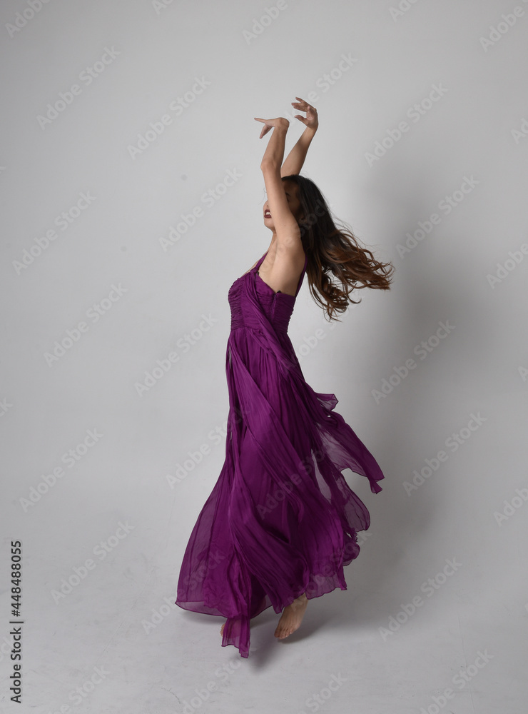 Ταπετσαρία Full length  portrait of pretty brunette asian girl wearing purple flowing  gown