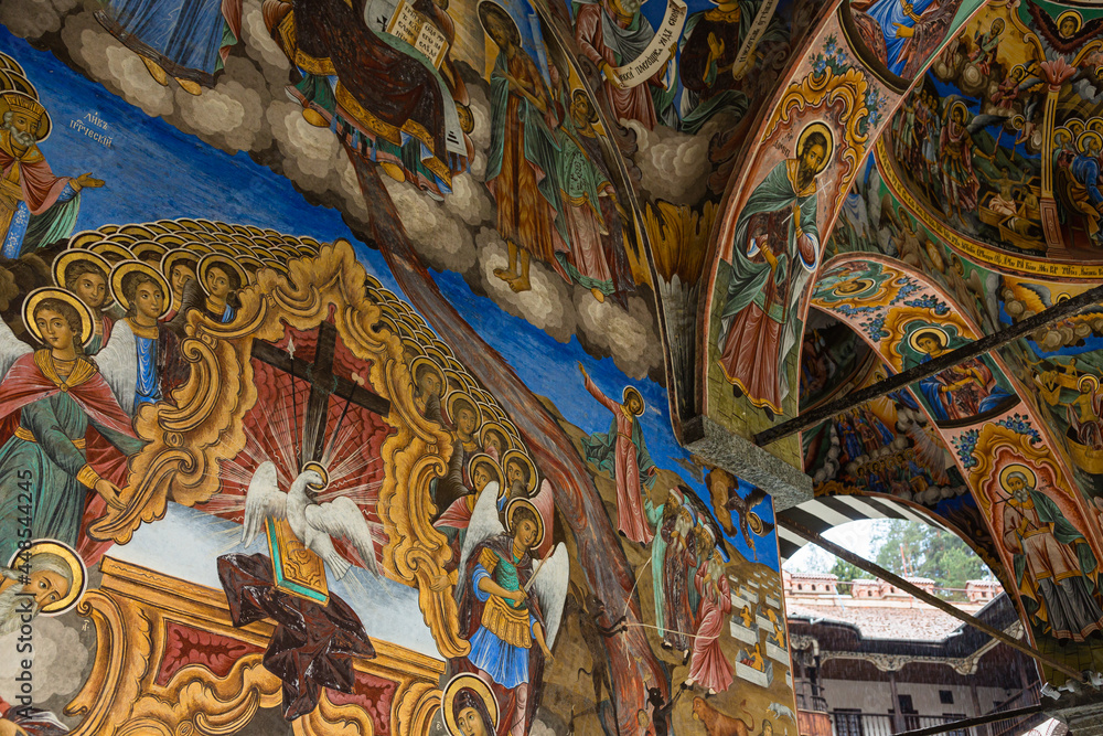 ブルガリア　リラ修道院の聖堂のフレスコ画