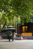 中国　広州市の六榕寺の境内にある常香炉