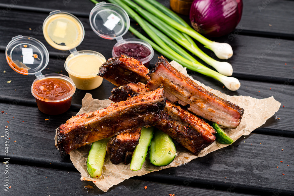 Barbecue chuck beef ribs with hot rub sliced