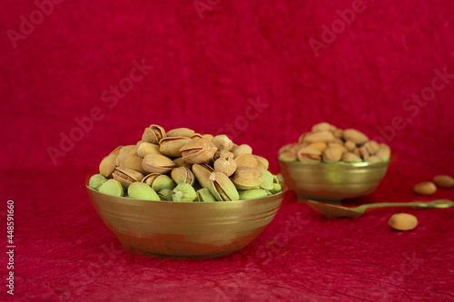 Pistachio royal bowl Pile isolated green background