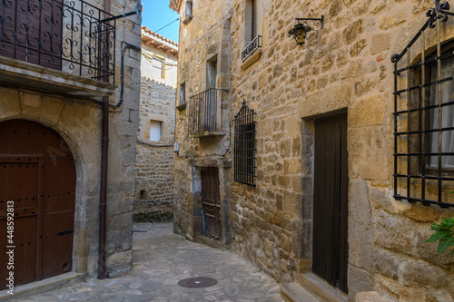 Fototapeta Naklejka Na Ścianę i Meble -  street of sos del rey catolico medieval town, Spain