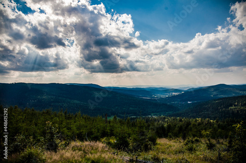 Panorama z górami w tle