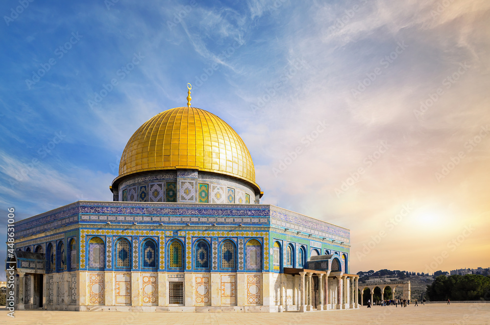 Fototapeta premium Dome of the Rock on the Temple Mount in Jerusalem, Israel