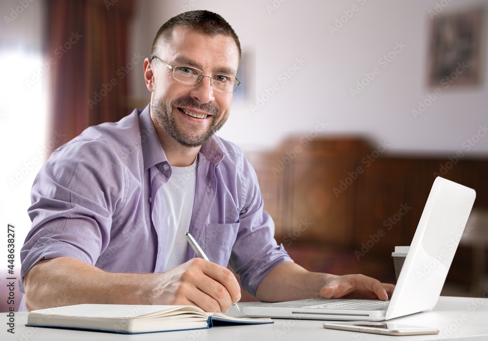 © BillionPhotos.com - Zoom. © BillionPhotos.com - Zoom.