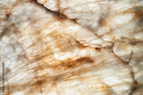 Textura natural de mármore Onix amaronzado para fundo de cena luxuoso para decoração de interiores e design.