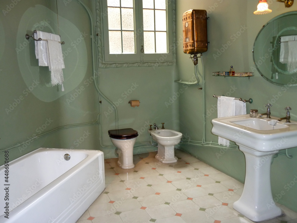 Fotka ???Bathroom in an apartment of the Casa Mila by the Spanish architect Antonio Gaudi. La ...