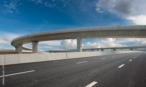 Fotografia, Obraz Clear sky, highway pavement under the overpass