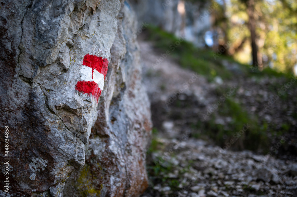 Austrian hiking blaze or trail marker, Austria, Europe Austrian hiking blaze or trail marker, Austria, Europe