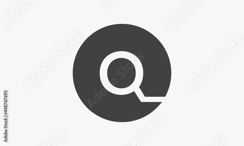letter Q circle logo design vector isolated on white background.