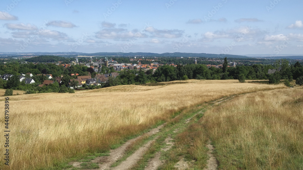 Goslar - Blick auf die Altstadt und das Harzvorland, Niedersachsen, Deutschland, Europa Goslar - Blick auf die Altstadt und das Harzvorland, Niedersachsen, Deutschland, Europa