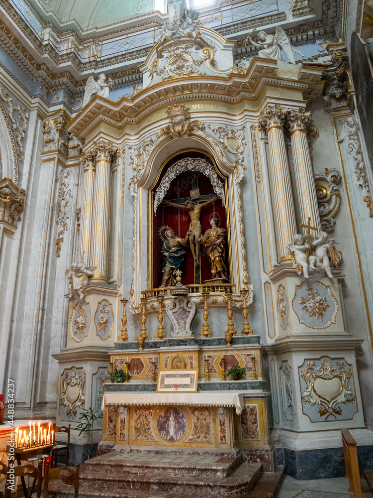 White baroque altar of Duomo di San Giorgio, Modica
