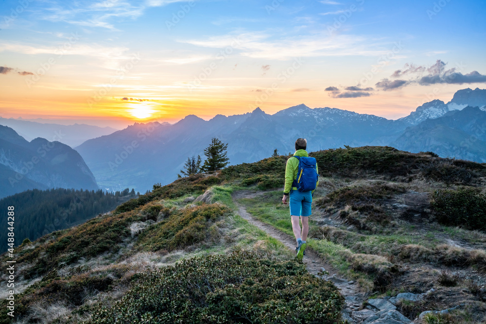Obraz premium Sonnenunergang in den Alpen