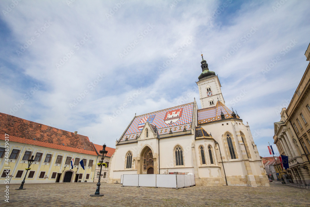 Obraz premium Church of Saint Mark, also called Crkva Svetog Marka, in the old Zagreb with its distinctive Croatia coat of arms made of tiles. Completed in the 13th century,It is a catholic landmark of Zagreb.....