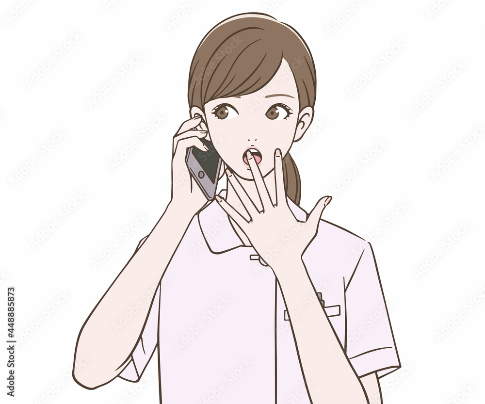 スマートフォンを持ち、驚く看護師 スマートフォンを持ち、驚く看護師