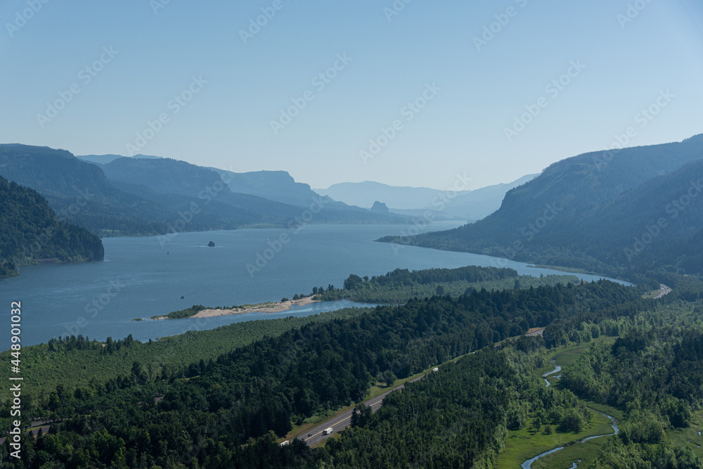 Summer views of the beautiful Columbia River Gorge, Oregon