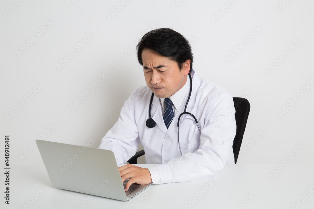 日本人男性の医者 日本人男性の医者