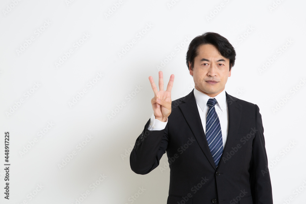 中年の日本人サラリーマン男性 中年の日本人サラリーマン男性