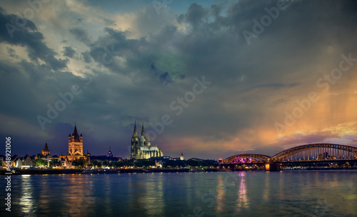 Skyline of Cologne by Evening © 4th Life Photography