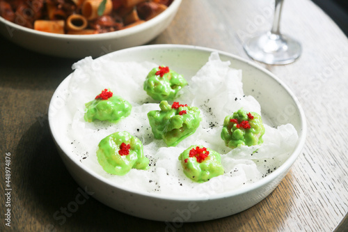 Traditional wasabi shrimps with rice chips