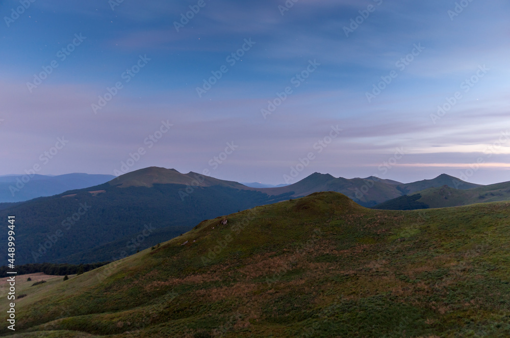 Obraz premium A view of the Tarnica mountain seen from the top of Rozsypaniec, Bieszczady Mountains