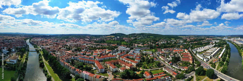 Luftbild von Bamberg bei schönem Wetter
