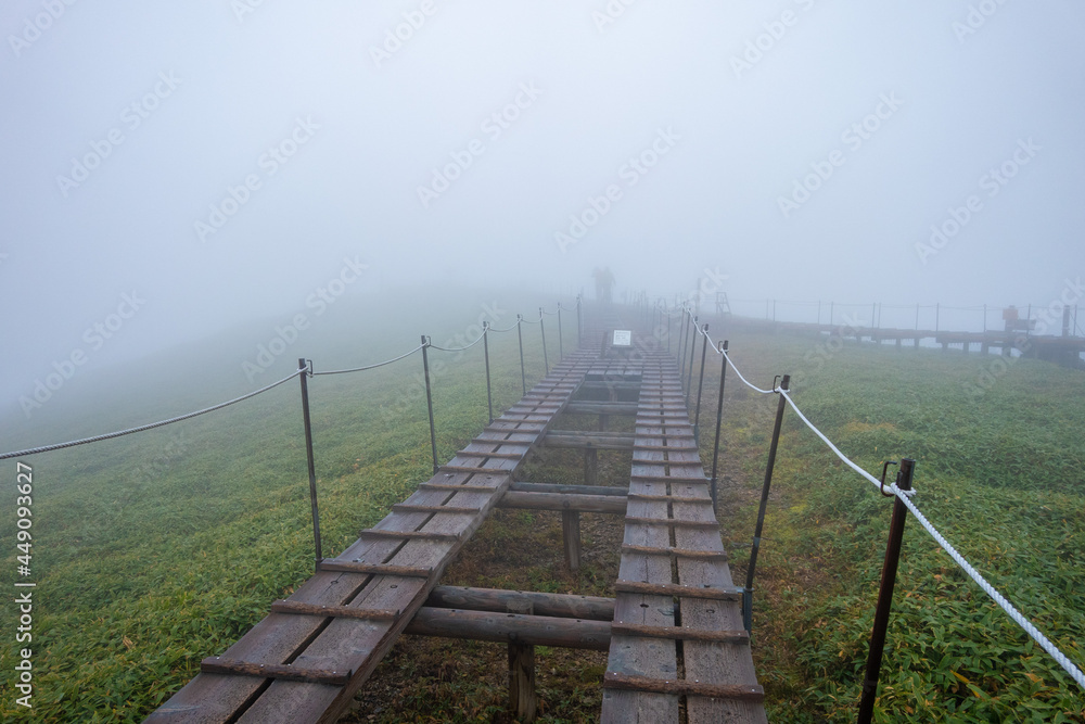 徳島県美馬市、三好市、那賀町にある剣山を登山している風景 Scenery of climbing Mount Tsurugi in Mima City, Miyoshi City, and Naka Town, Tokushima Prefecture. 徳島県美馬市、三好市、那賀町にある剣山を登山している風景 Scenery of climbing Mount Tsurugi in Mima City, Miyoshi City, and Naka Town, Tokushima Prefecture.