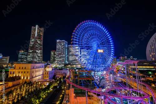 神奈川県横浜市みなとみらいの夜景 © Kazu8