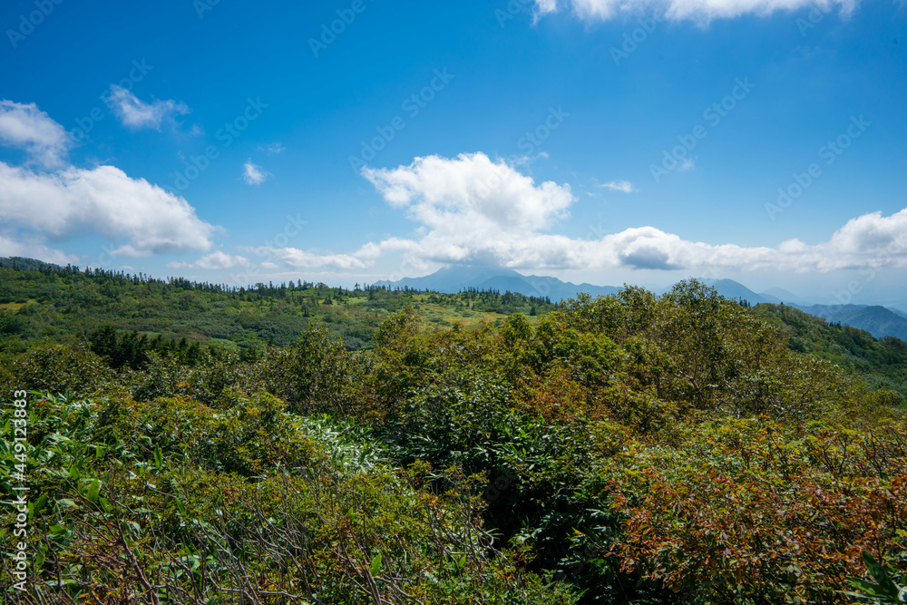 新潟県糸魚川市、妙高市にある火打山、妙高山の登山をしている風景 Scenery of climbing Mount Hiuchi and Mount Myoko in Itoigawa and Myoko City, Niigata Prefecture. 新潟県糸魚川市、妙高市にある火打山、妙高山の登山をしている風景 Scenery of climbing Mount Hiuchi and Mount Myoko in Itoigawa and Myoko City, Niigata Prefecture.