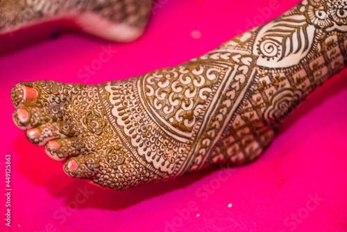 henna design, bride , traditional hindu wedding, Rajasthan, India 
