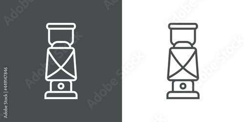 Icono plano lámpara de aceite de campamento vintage con lineas en fondo gris y fondo blanco