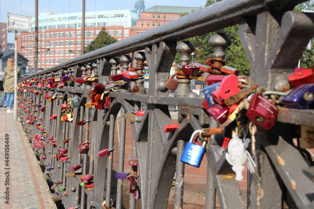 Obraz premium Hamburgo, Alemania. Con sus numerosos canales.