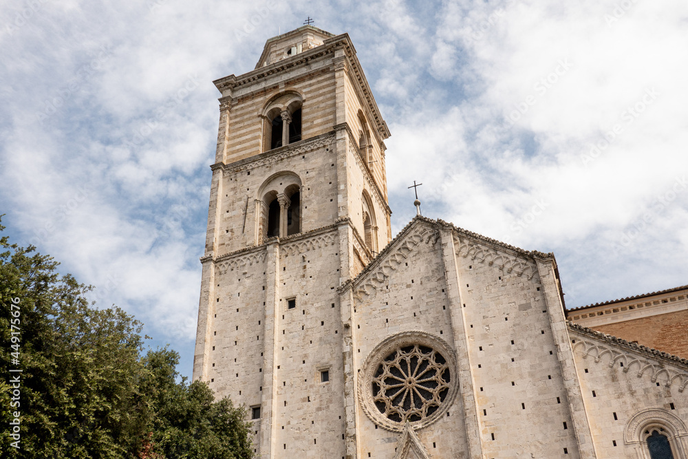 Fototapeta premium The Cathedral of Santa Maria Assunta, Fermo, Marche, Italy