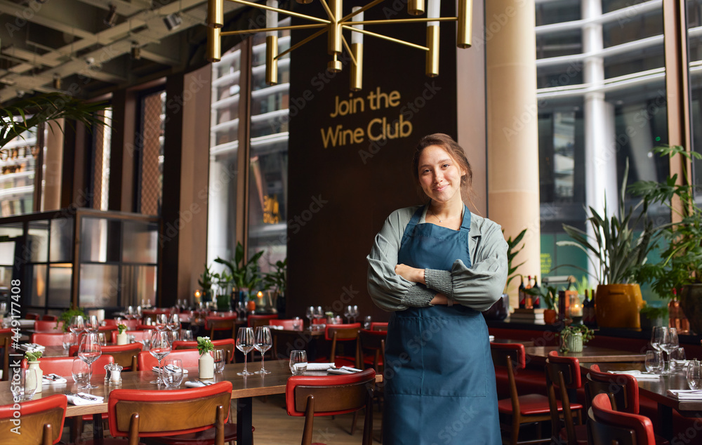 © Southworks - Portrait of female restaurant owner