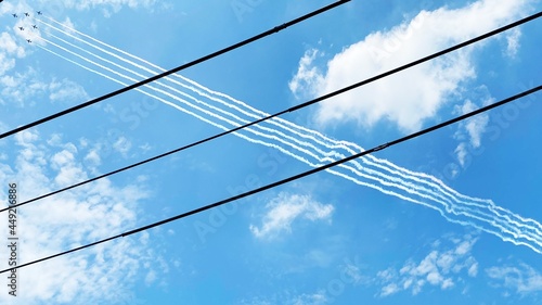 Wallpaper Mural Contrail Torontodigital.ca