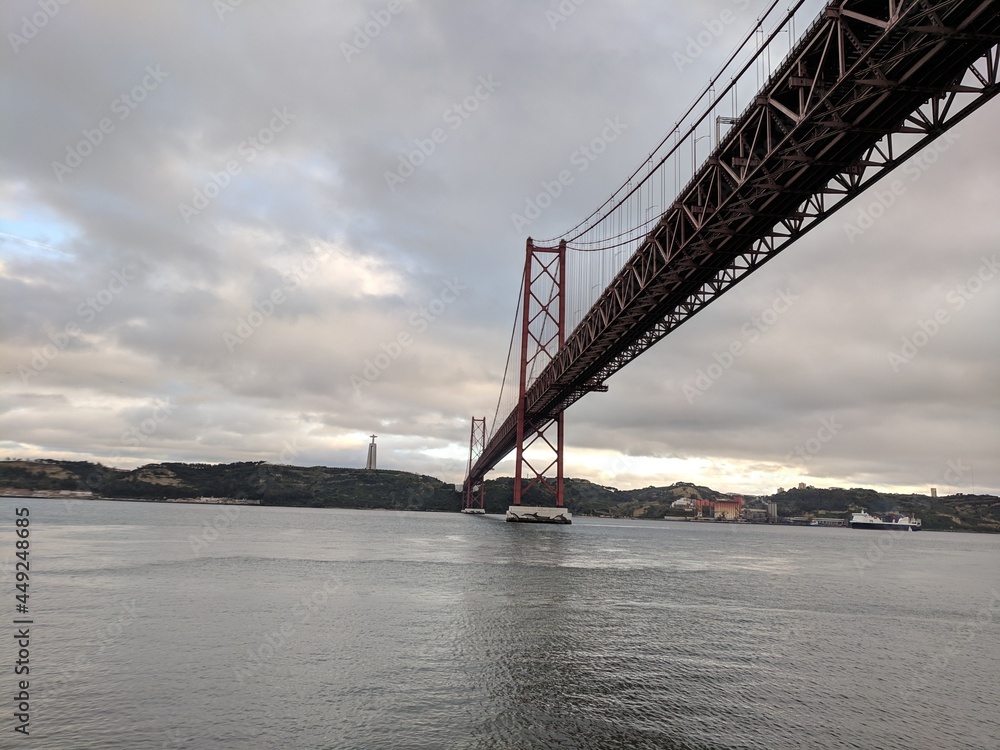 Fototapeta premium Bridge in Lisbon