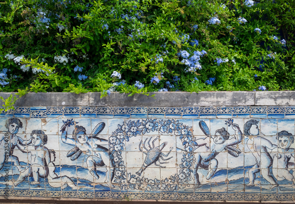 Fronteira Palace garden tiles with an allegory to the zodiac sign Cancer