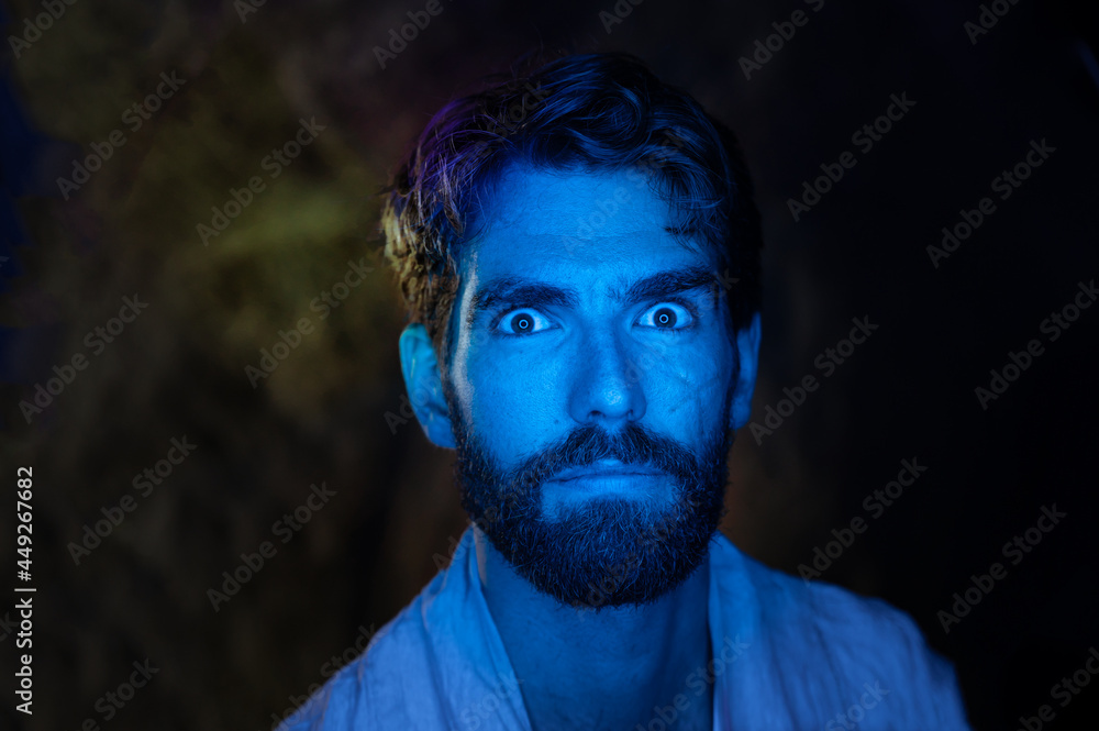 Fototapeta premium Starre Angst vor dem Unbekannten
