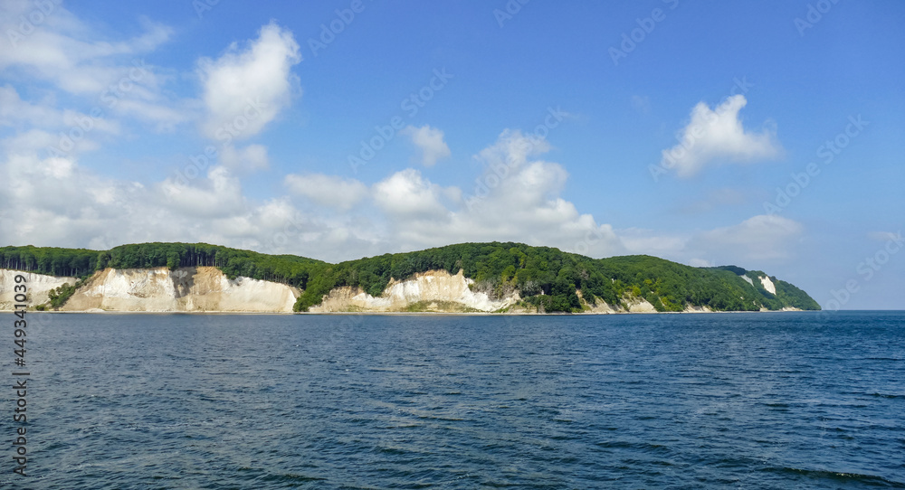 Naklejka premium Chalk cliffs at Ruegen