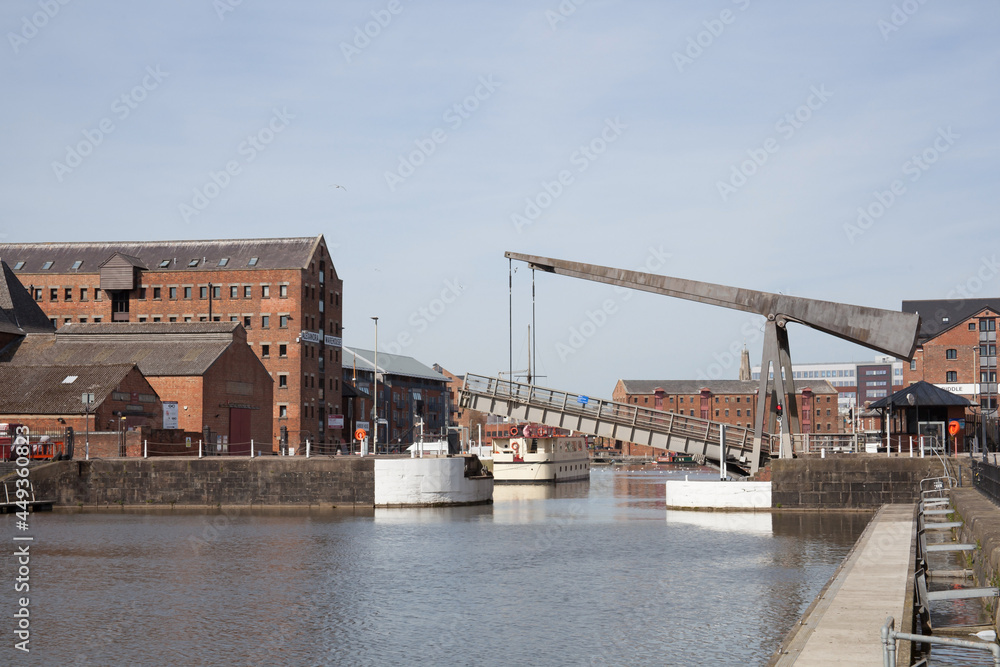 Views of the Severn River at the Gloucester Docks in the UK