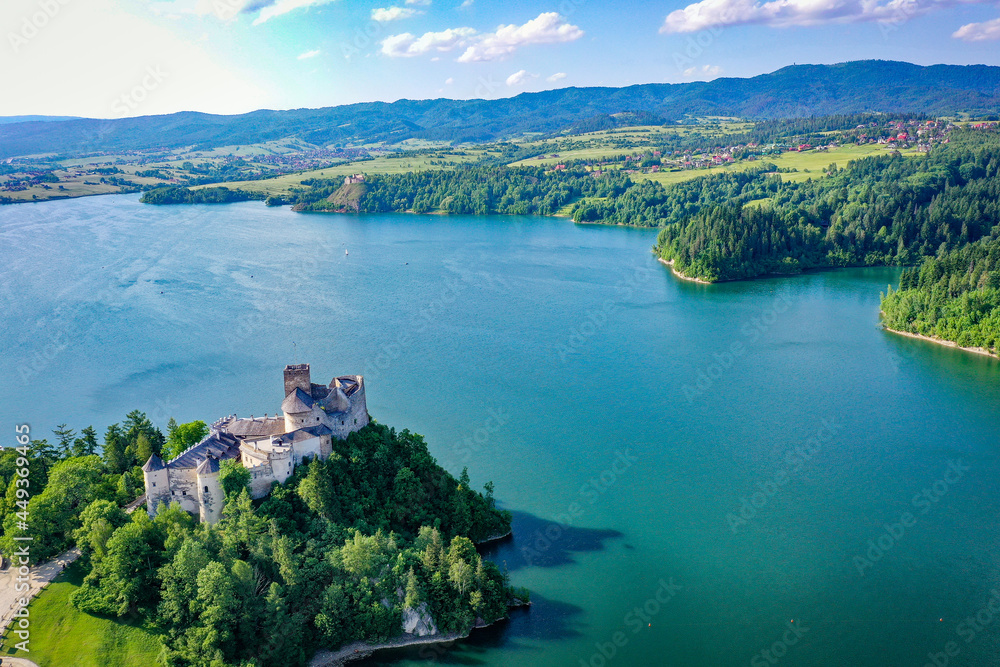 Zamek Dunajec w Niedzicy, Pieniny, Jezioro Czorsztyńskie, Czorsztyn