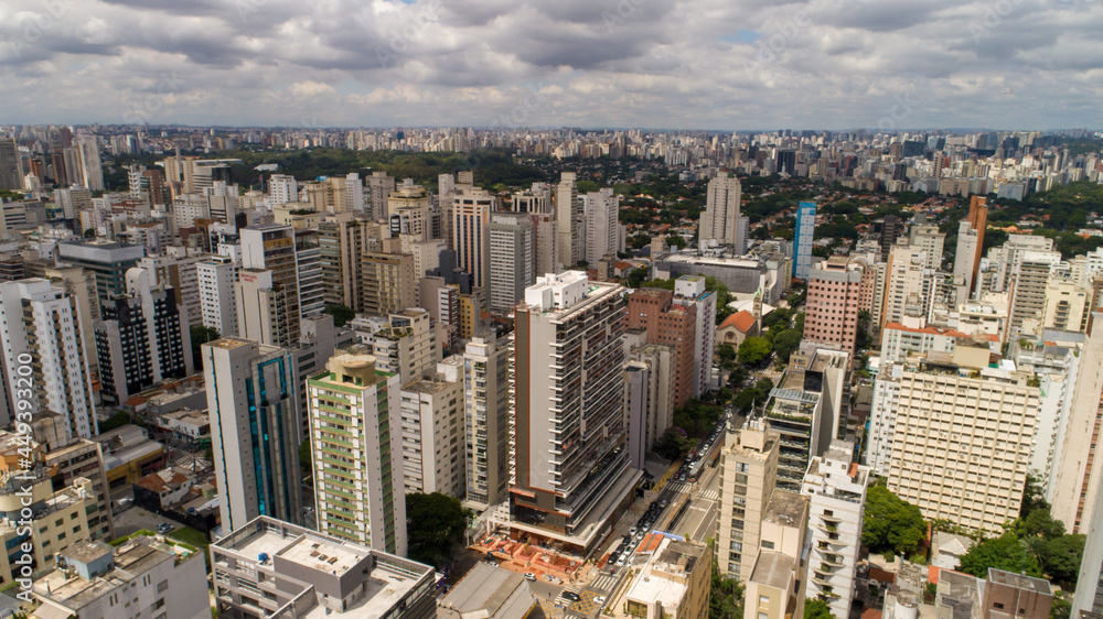 Aerial view of the Jardim Paulista region. Many housing buildings. With Av. 9 de Julho and Ibirapuera Parque in the background
