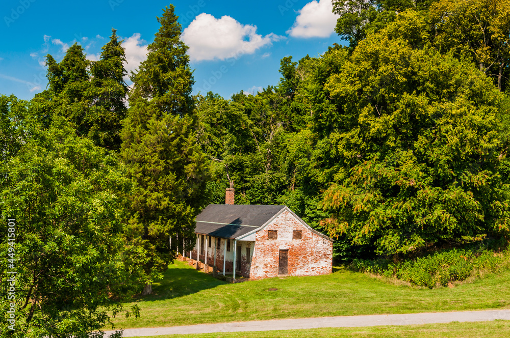 Fototapeta premium Photo of Barracks Building, Fort Washington National Park, Maryland